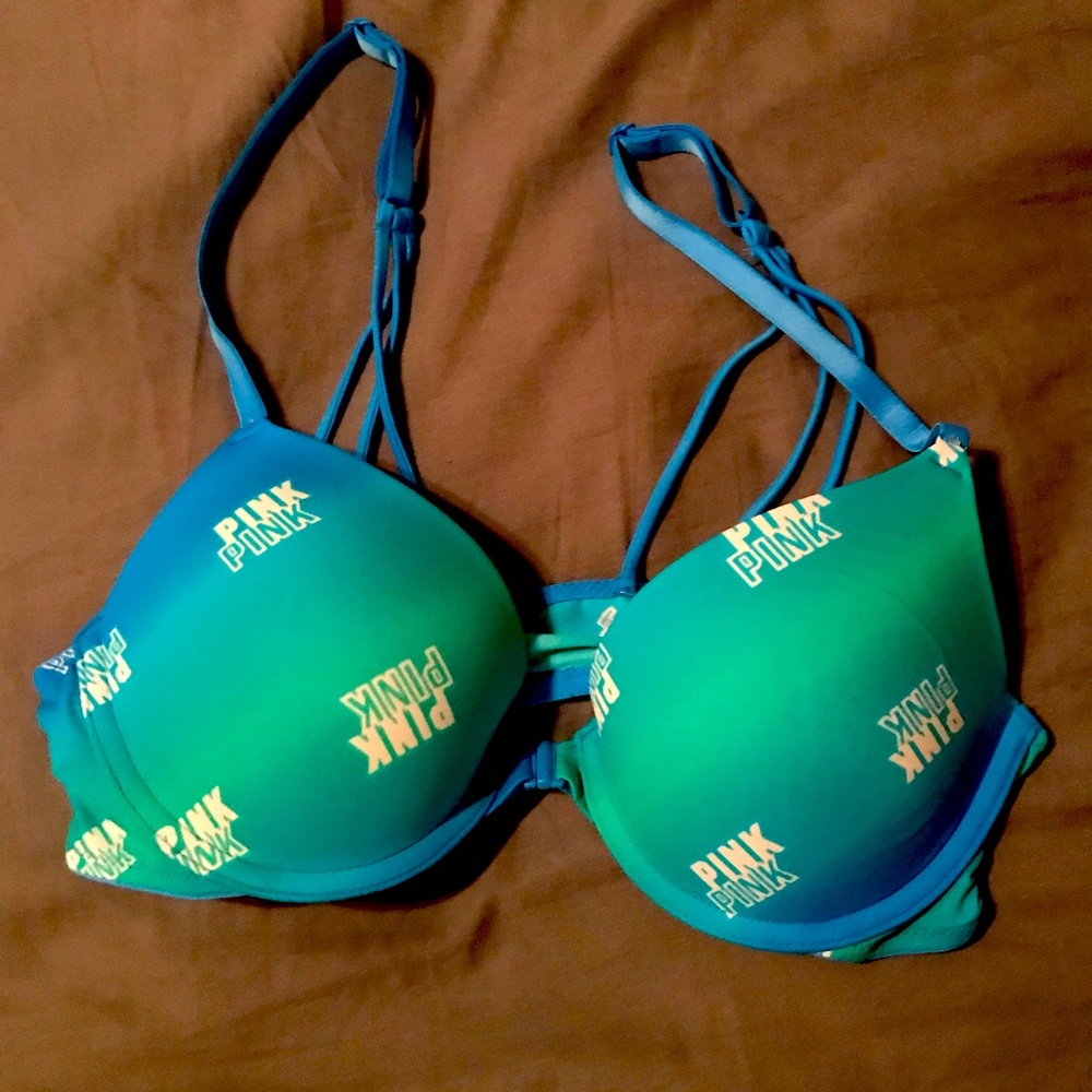 New with tags Victoria secret Pink size 34B front clasp